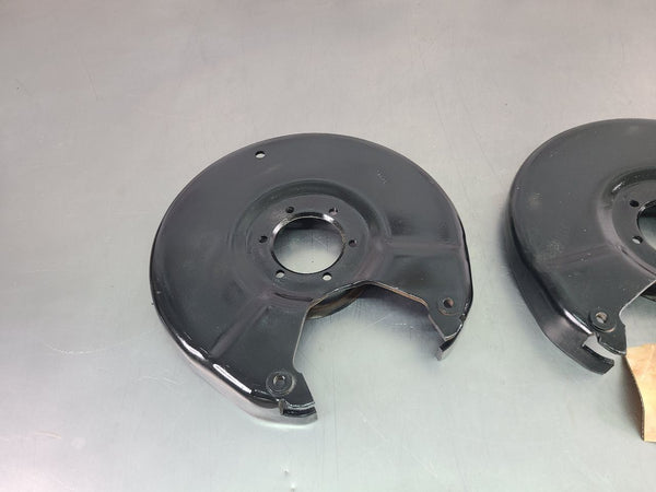 Dana 44 / 10 Bolt Rear End Disc Brake Backing Plate Pair, Left and Right - OEM6