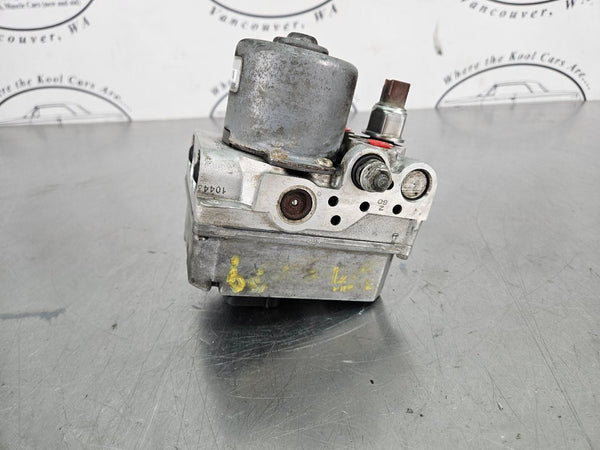 2005-08 C6 Corvette ABS Pump Module Assembly, GM P/N # 10353221 / 10354952 - OEM3