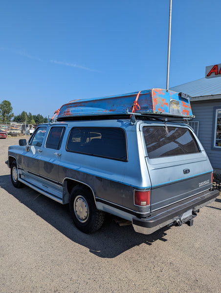1989 Chevrolet Suburban, Blue w/ Boat on Top, Stock #195716