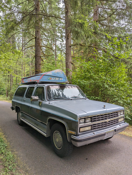 1989 Chevrolet Suburban, Blue w/ Boat on Top, Stock #195716