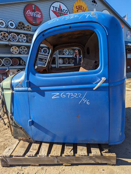 1941-46 Chevrolet Cab Assembly, Stock #ZG7322