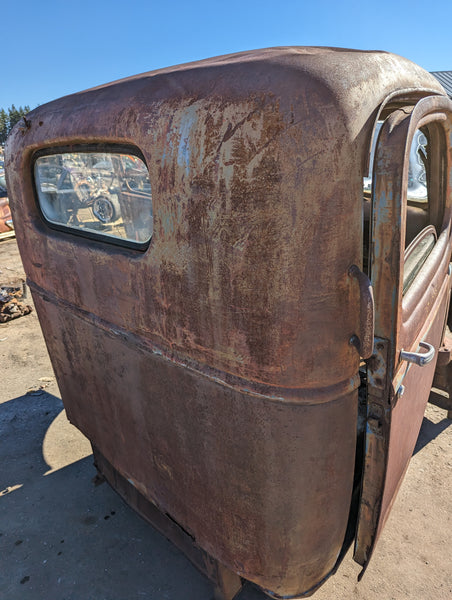 1942 Chevrolet COE Cab Assembly w/ HOOD and GRILL, Stock #D01355