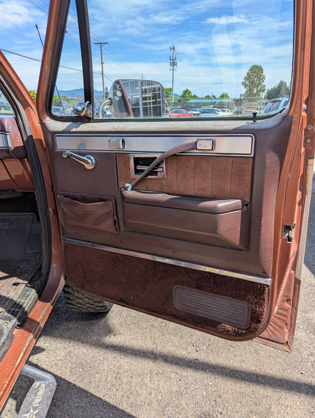 1983 GMC Sierra Classic K1500 4x4 6.2 Diesel 700R Auto Transmission, Stock #505503