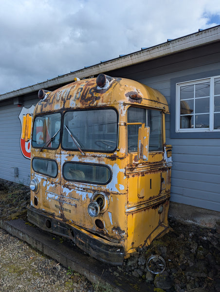 1955 Kenworth Bus Front End Only, Decor / Yard Art Purposes, Stock #J03456