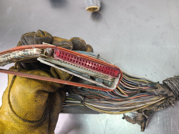 2001 C5 Corvette LS1 / 4L60E Engine Wiring Harness, Damage @ ECM Connector!7