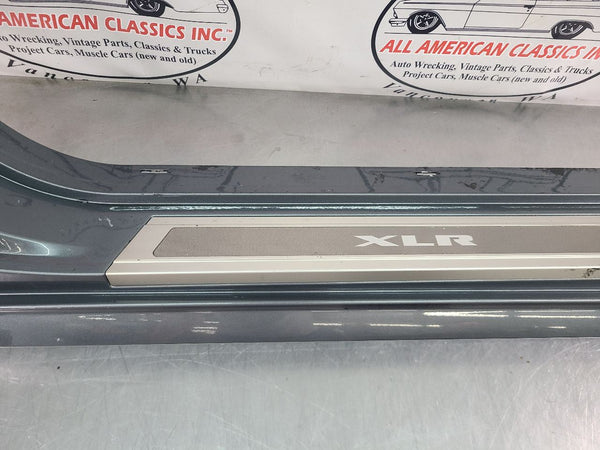 2004-09 XLR Right Passenger Side Rocker / Aperture Panel Moulding, Gray5
