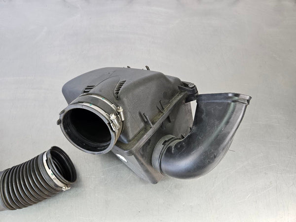 2005-06 GTO Factory Air Cleaner Box Assembly w/ Tubes - OEM2