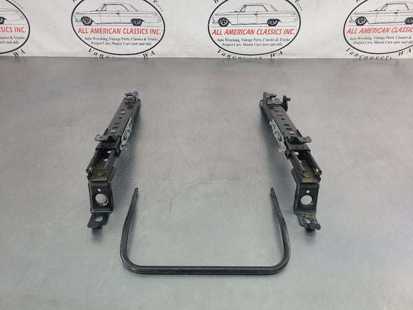 1997-04 C5 Corvette RH Right Passenger Side Manual Seat Track Assembly0