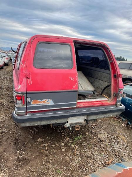 1985-91 Chevy Truck, Suburban Transfer Case Bellhousing Brace Support Rod - OEM11