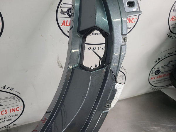 2004-09 XLR Left Driver Side Rocker / Aperture Panel Moulding, Gray - OEM2