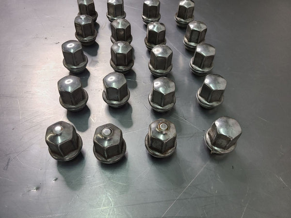 2014-17 Chevy Caprice SS Sedan, OEM Wheel Lug Nuts, Complete Set of 2010