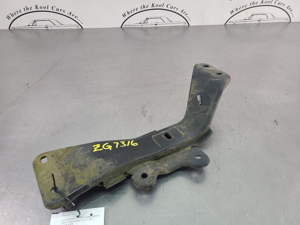 1998 Camaro LS1, 6-Speed Manual Transmission Crossmember Xmember Mount - OEM0