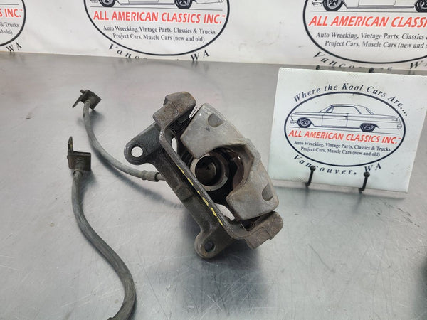1997-04 C5 Corvette Base Brake Caliper Complete Set w/ Brackets - OEM6