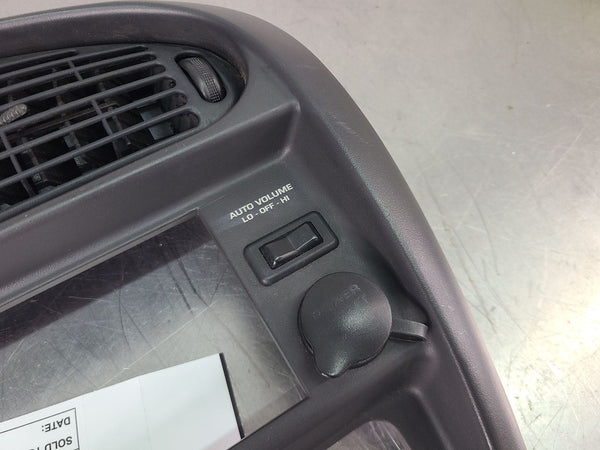 1997-02 Plymouth Prowler Center Dash Radio Bezel Trim w/ Center Vent Assembly6