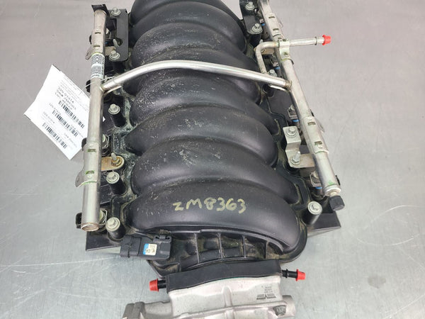2005-07 C6 Corvette LS2 Factory Intake Manifold Assembly w/ Rails, Fuel Injector3