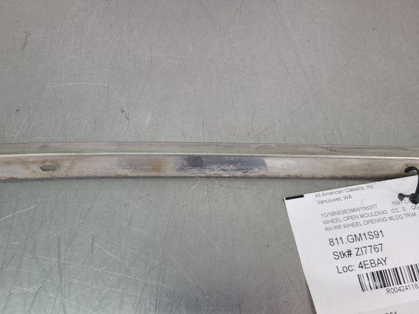 1991 Caprice Right Passenger Side Rear Wheel Opening Moulding Trim Strip3