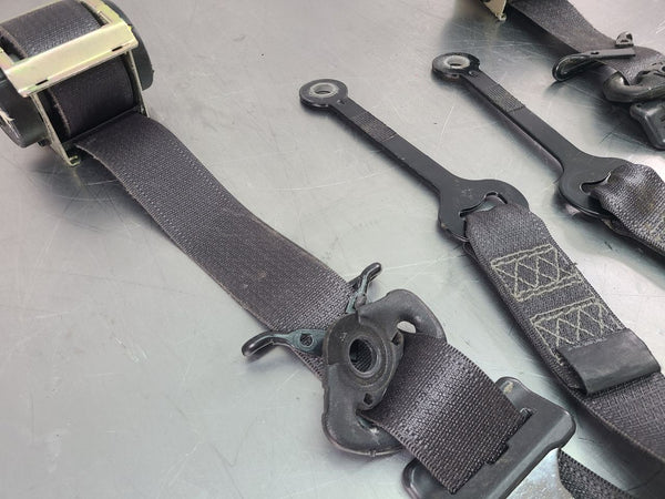2004-06 GTO Front Seat Belt Retractor Set, LH / RH, Black - OEM2