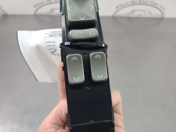 2004-09 Cadillac XLR Master Door Control Switch, Opt. DD0, Left Driver Side3