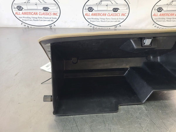2005-07 Ford F250 Passenger Side Dash Glovebox Compartment Door Assembly, Tan9