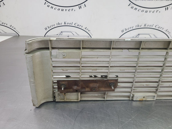 1970 Impala, Caprice Upper Front Grille Assembly - OEM20