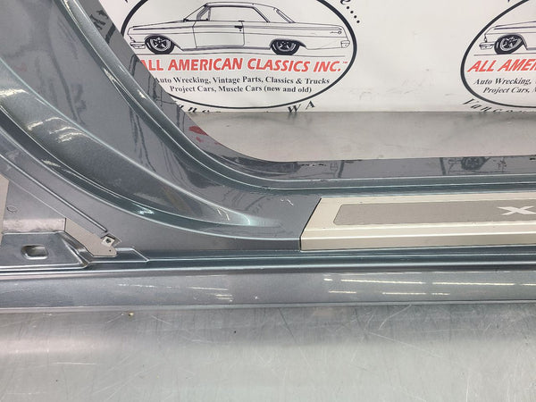 2004-09 XLR Right Passenger Side Rocker / Aperture Panel Moulding, Gray4