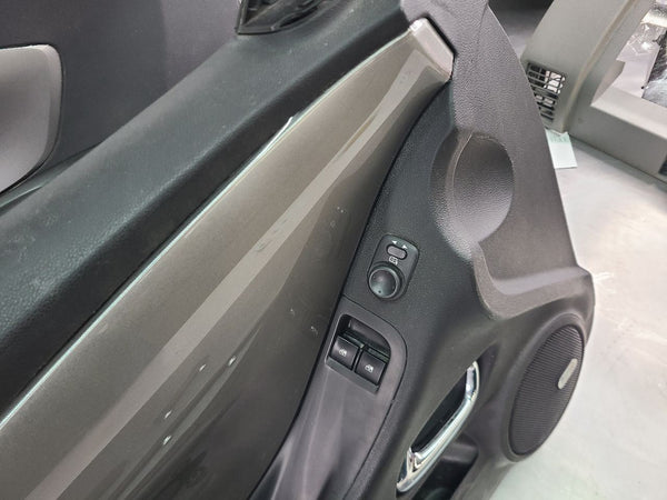 2010-15 Camaro SS Silver Door Trim Panel Pair w/ Ambient Lighting - OEM15