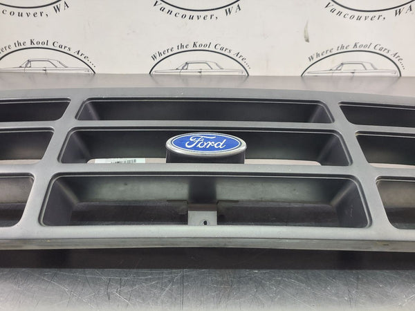 1992-97 Ford Truck F150 F250 F350 Front Grille Assembly - OEM4