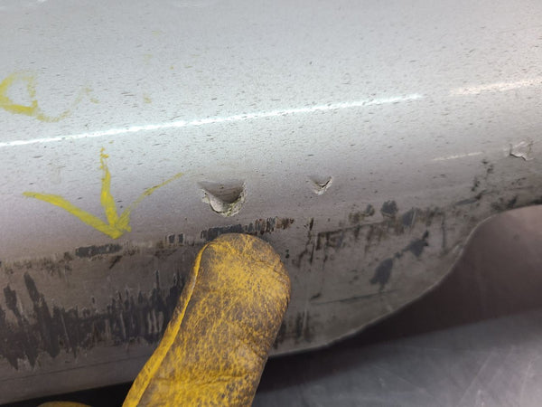 1997-04 C5 Corvette Left Side Rocker Aperture Panel Moulding, Sebring Silver18