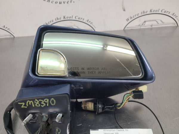 2004-07 Cadillac XLR Side View Mirror Assembly, Light Sensitive, Right Passenger1