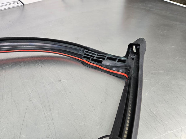 2011-15 Camaro NOS OEM GM Windshield Weatherstripping Seal Kit, #209872512