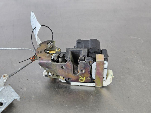 2003-06 Chevy SSR Door Latch Lock Actuator w/ Rods, Right Passenger Side RH  OEM1
