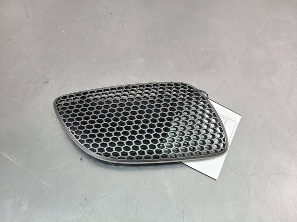2004-06 GTO Front Right Passenger Side Kidney Grille Insert - OEM0