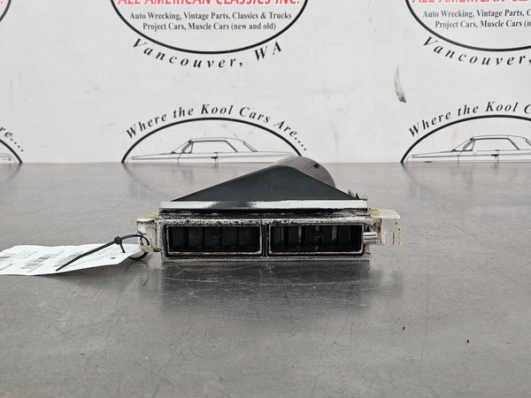 1969-70 Impala Caprice Air Conditioning A/C Center Duct Vent Assembly - OEM0