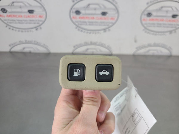 2005-13 C6 Corvette Fuel Door / Trunk Release Switch, Front Dash, Tan Bezel0