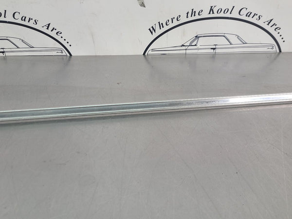 1970 Chevrolet Impala 2 Door Quarter Panel Moulding Trim Strip, Left LH Side4