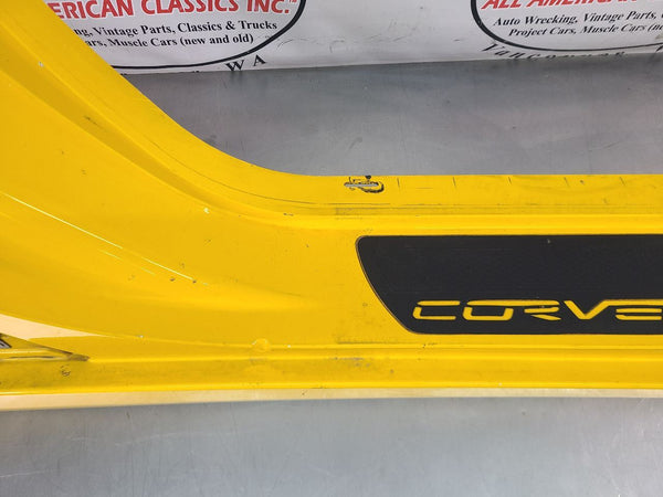 2005 C6 Corvette Right Side Rocker / Aperture Panel Moulding, Millennium Yellow4