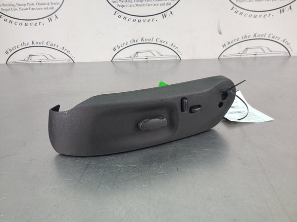 2005-13 C6 Corvette Seat Control Switch w/ Bezel Trim, Right Passengers Side0