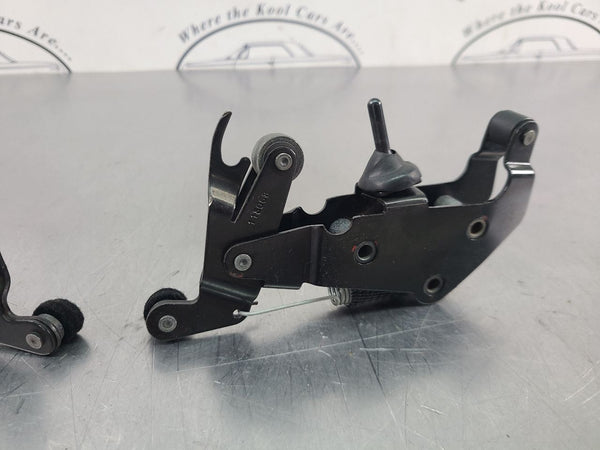 2003-06 Chevy SSR Front Roof Windshield Latch Pair, Left and Right - OEM3
