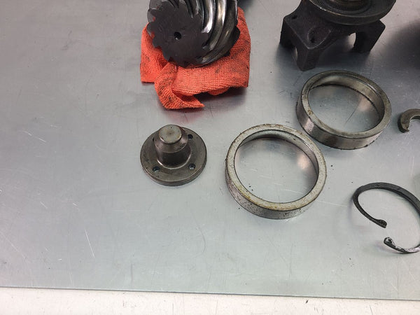 Chevy Suburban, Truck Rear Differential Eaton Truetrac 3.73 Gear Set1