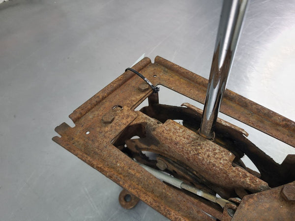 1973-1981 Camaro, 1970-1981 Firebird Automatic Transmission Shifter Assembly4