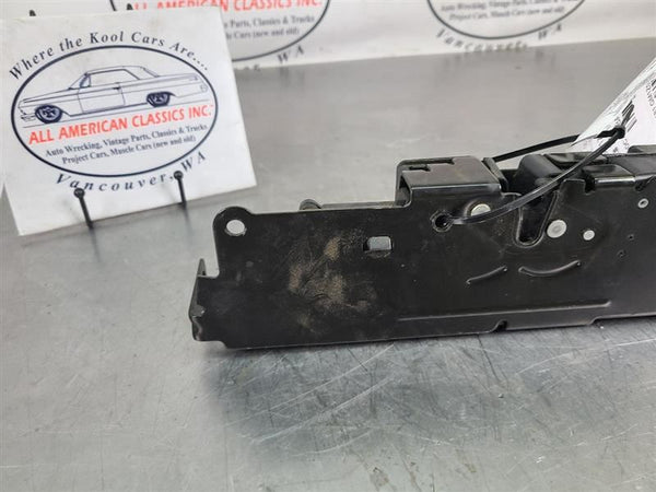 2009 C6 Corvette Rear Trunk Hatch Pulldown Latch / Lock Assembly - OEM5