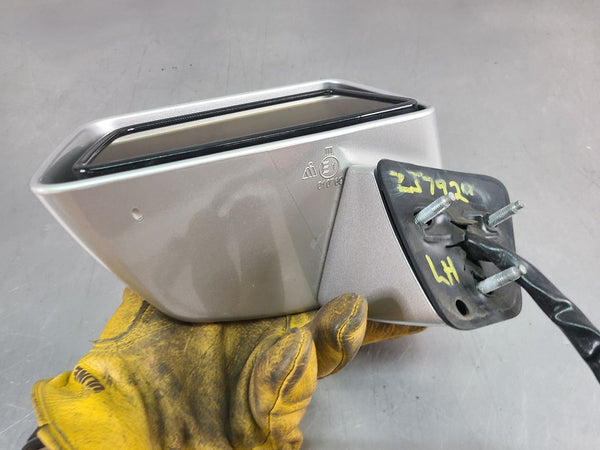 2004-07 Cadillac XLR LH Left Side View Mirror Assembly, Silver 67U, Opt. DD0 2