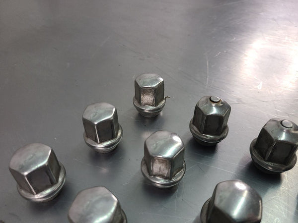 2014-17 Chevy Caprice SS Sedan, OEM Wheel Lug Nuts, Complete Set of 2014