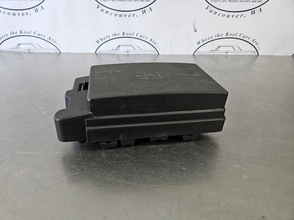 2003-04 Chevy SSR Underhood Engine Bay Fuse Box Junction Box - OEM4