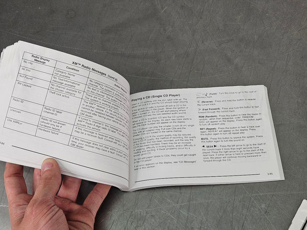 2005 C6 Corvette Factory Owners Manual Book w/ Leather Carrying Case - OEM4