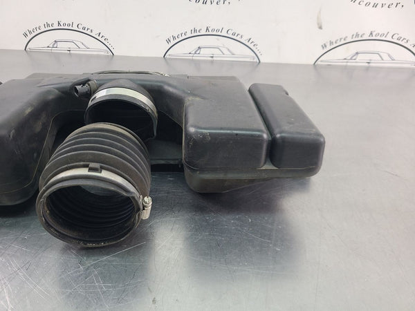 1998-2002 Camaro 5.7L Factory Air Cleaner Box Housing w/ Tubes / Bridges - OEM6