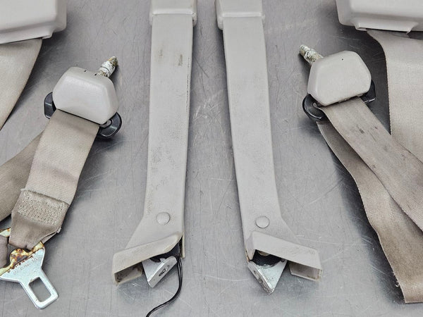 1992-99 Chevy Suburban Front Bucket Seat, Seat Belt Retractor and Buckle Set7
