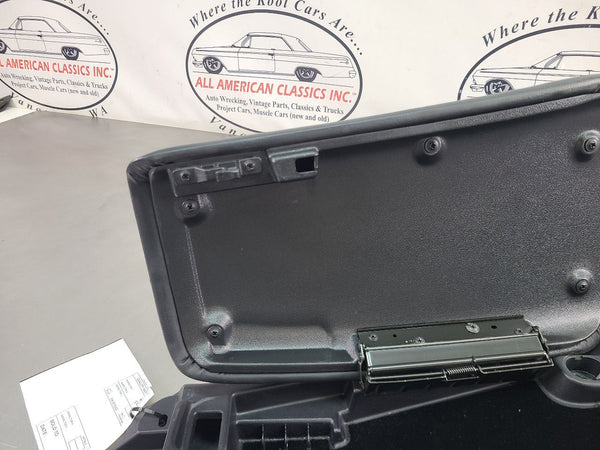 1997-04 C5 Corvette Center Floor Console Assembly w/ Lid, Black14