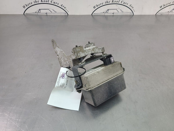 2004-05 Cadillac XLR Cruise Control Module Assembly w/ Bracket, #10349974 - OEM0