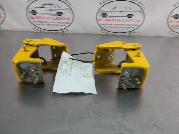 2003-07 Hummer H2 Hood / Bonnet Hinge Pair, Left / Right - OEM5